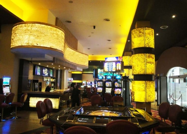 piedra traslúcida - casino